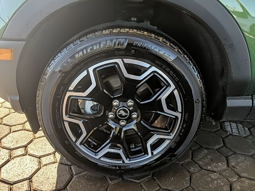 Certified 2025 Ford Bronco Sport Outer Banks w/ Outer Banks Tech Package+ AWD/4WD image 10