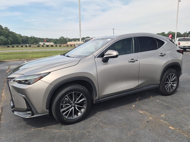 Used 2024 Lexus NX 250 FWD w/ Towing Package (2000 Lbs) image 8