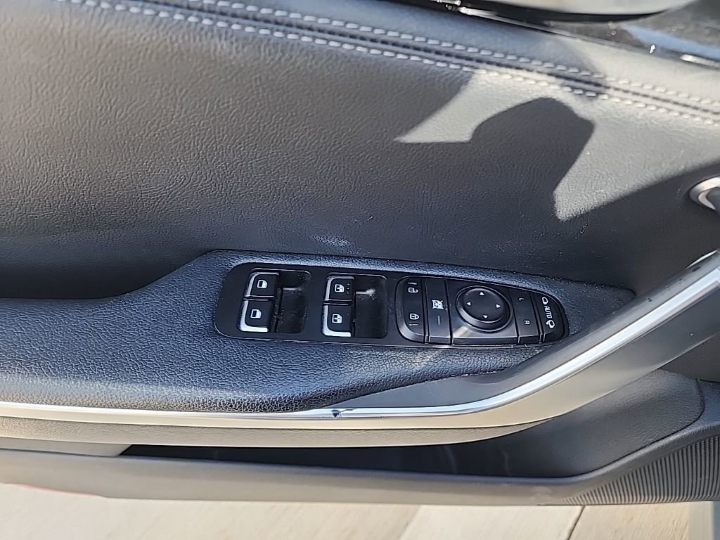 Used 2021 Kia Stinger GT-Line w/ Sun & Sound Package image 16