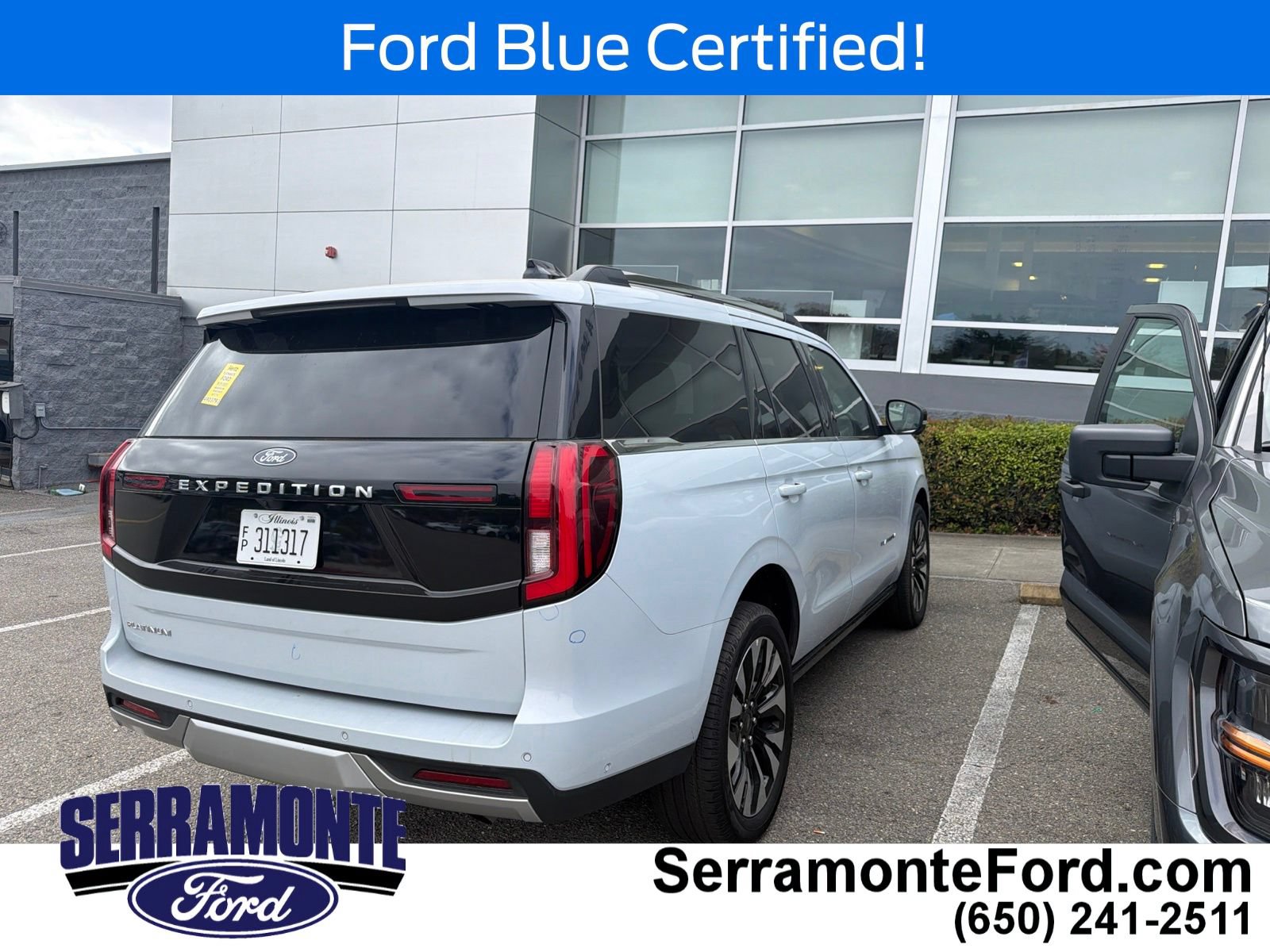 Certified 2025 Ford Expedition Platinum w/ Driver's Package AWD/4WD image 8