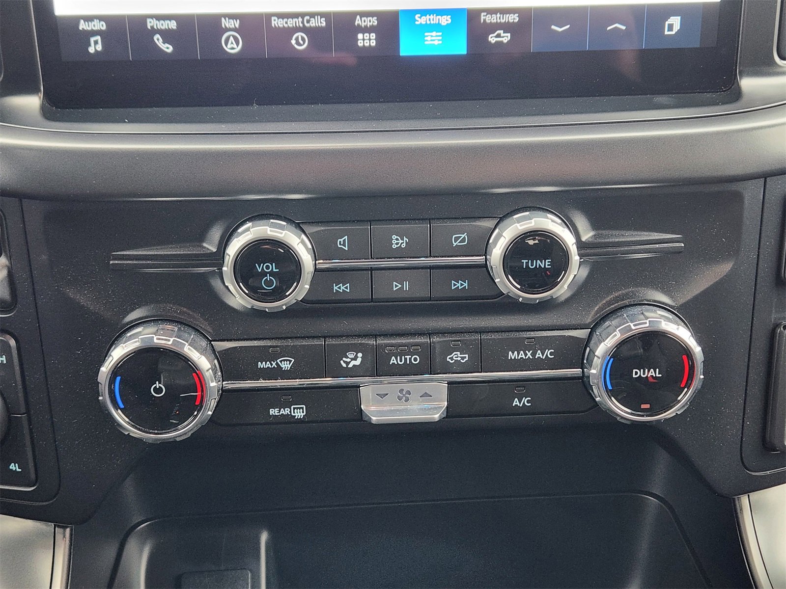 Certified 2024 Ford F150 XLT w/ XLT Black Appearance Package image 17