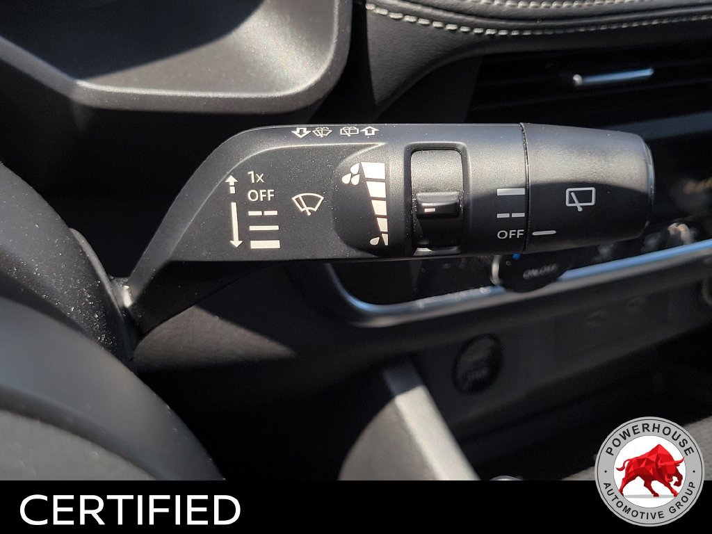 Used 2024 Nissan Rogue SV FWD image 32
