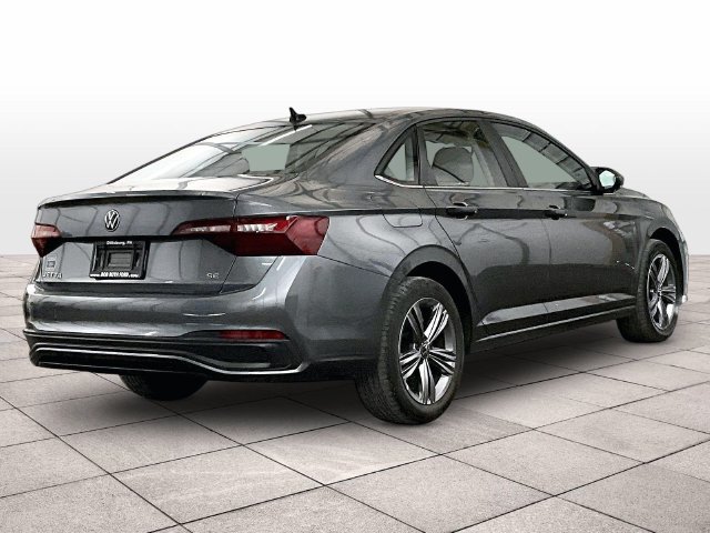 Used 2023 Volkswagen Jetta SE FWD image 11