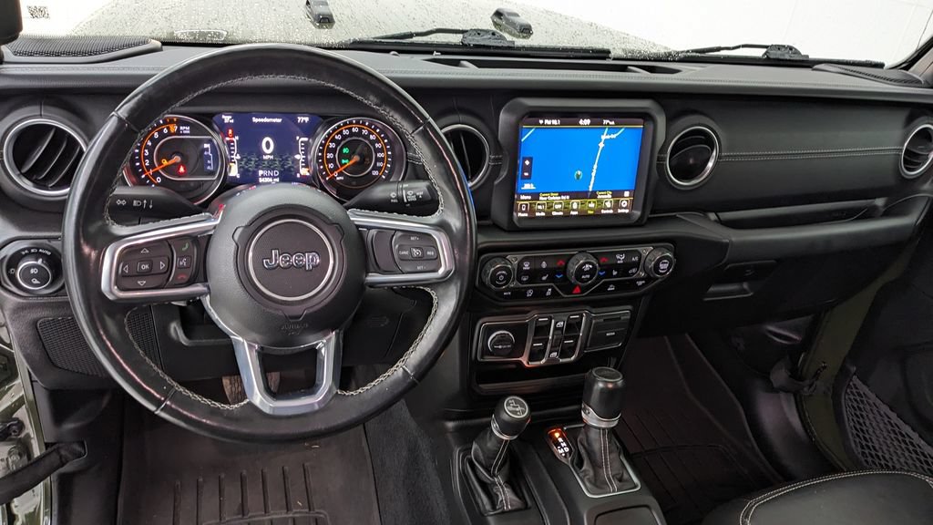Used 2022 Jeep Gladiator Overland w/ Dual Top Group AWD/4WD image 3