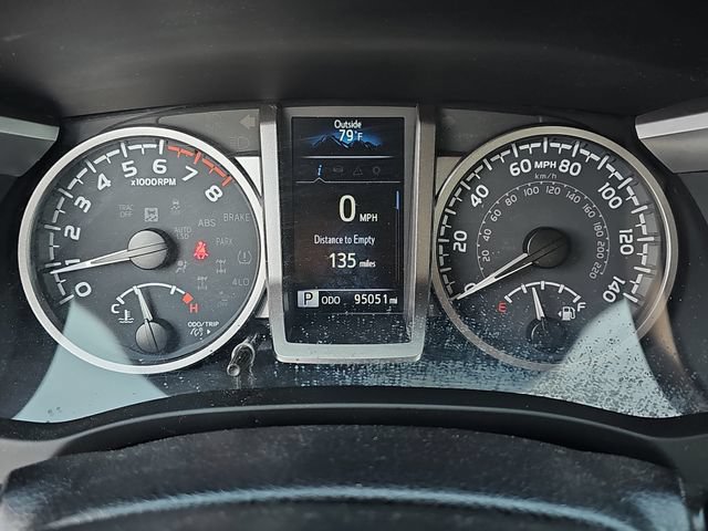 Used 2022 Toyota Tacoma SR5 w/ Technology Package RWD image 15