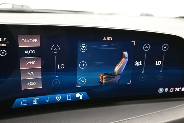 Used 2024 Cadillac XT4 Premium Luxury AWD/4WD image 22