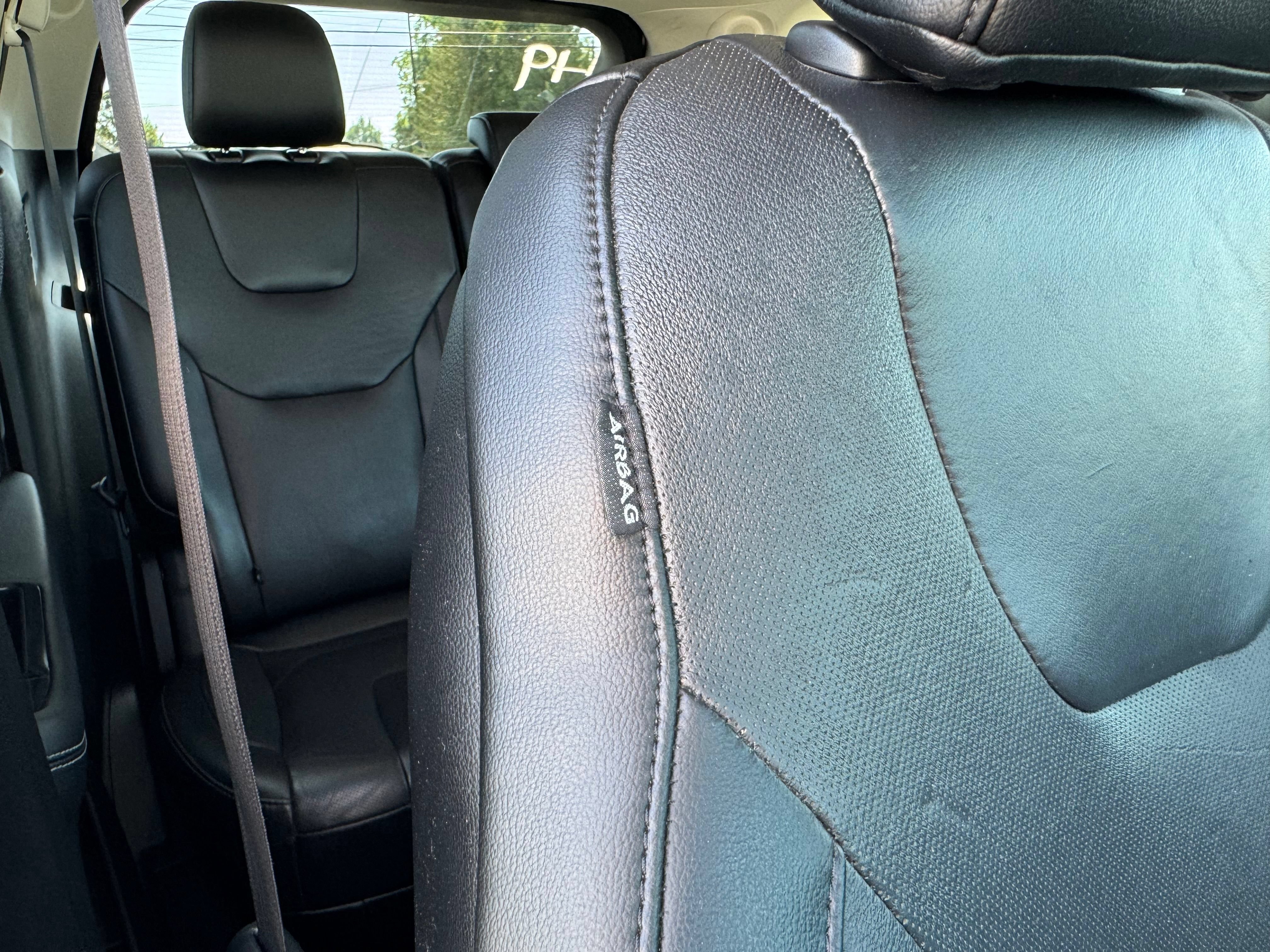 Certified 2019 Ford Edge Titanium w/ Equipment Group 301A AWD/4WD image 75