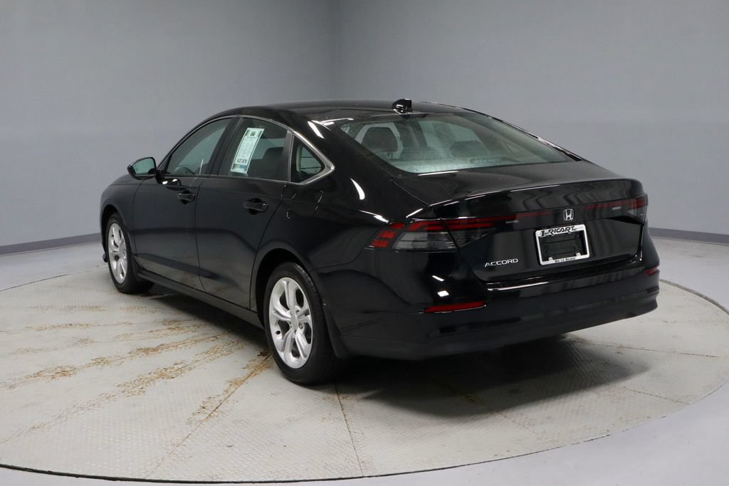 Used 2025 Honda Accord LX image 8