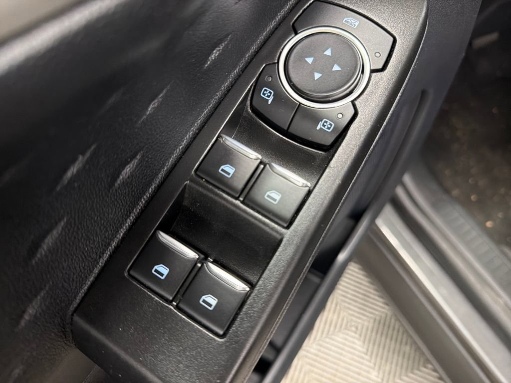 Certified 2020 Ford Escape SEL image 18