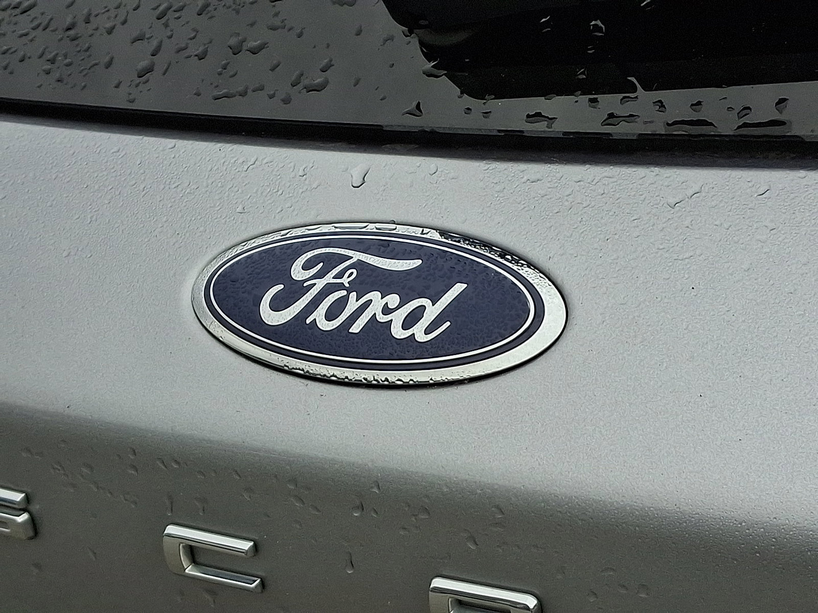 Certified 2021 Ford Escape SE image 31