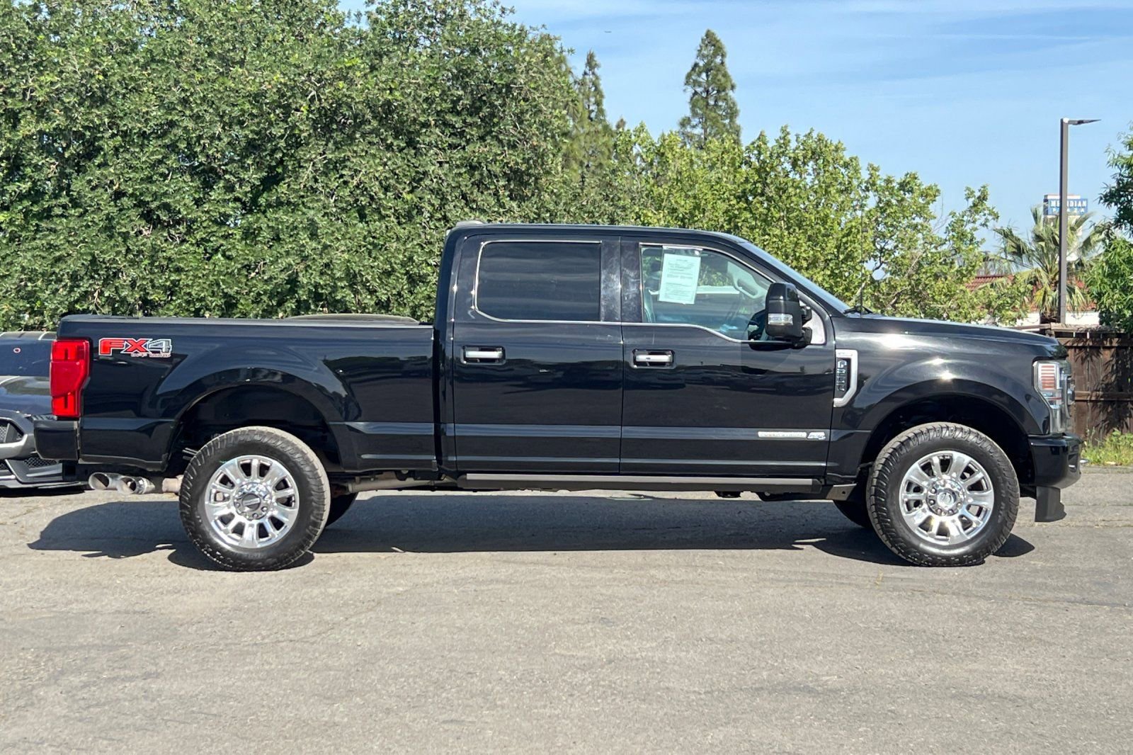 Certified 2022 Ford F250 Limited w/ FX4 Off-Road Package image 6