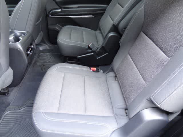 Used 2024 Chevrolet Traverse LT w/ Midnight/Sport Edition FWD image 8