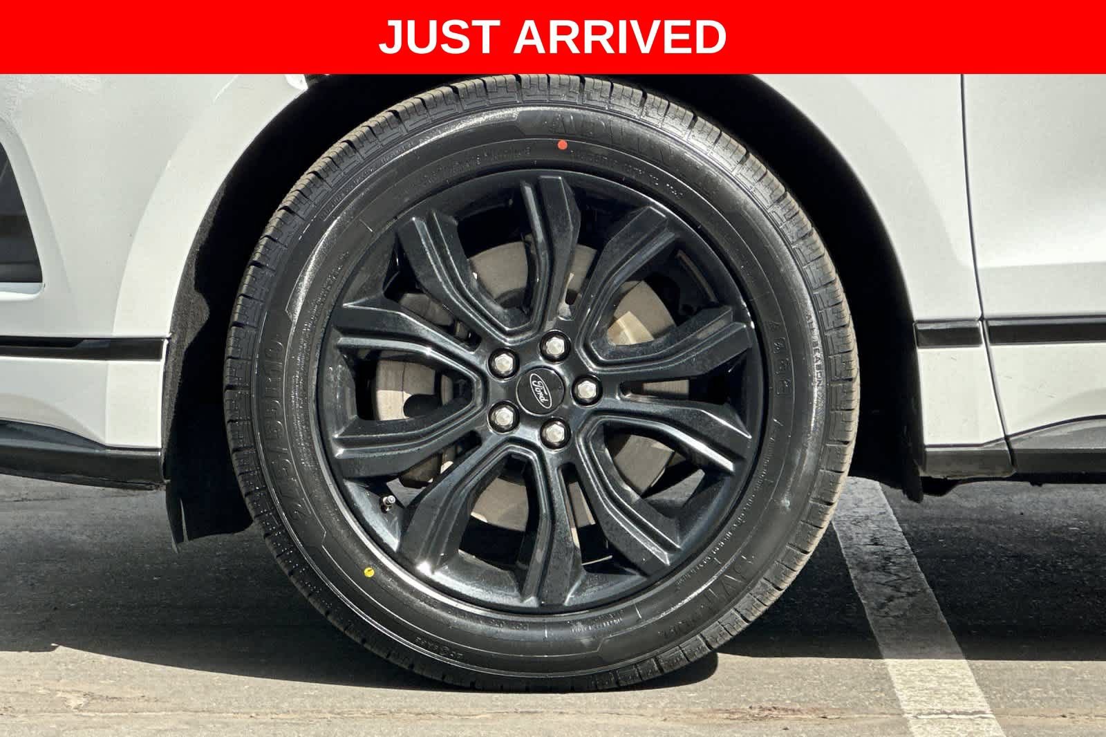 Certified 2022 Ford Edge SE w/ Black Appearance Package AWD/4WD image 27