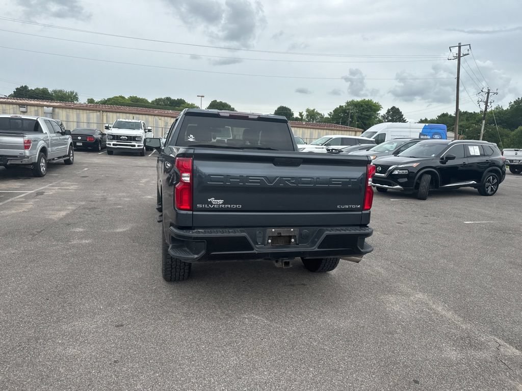 Used 2021 Chevrolet Silverado 1500 Custom Trail Boss AWD/4WD image 13