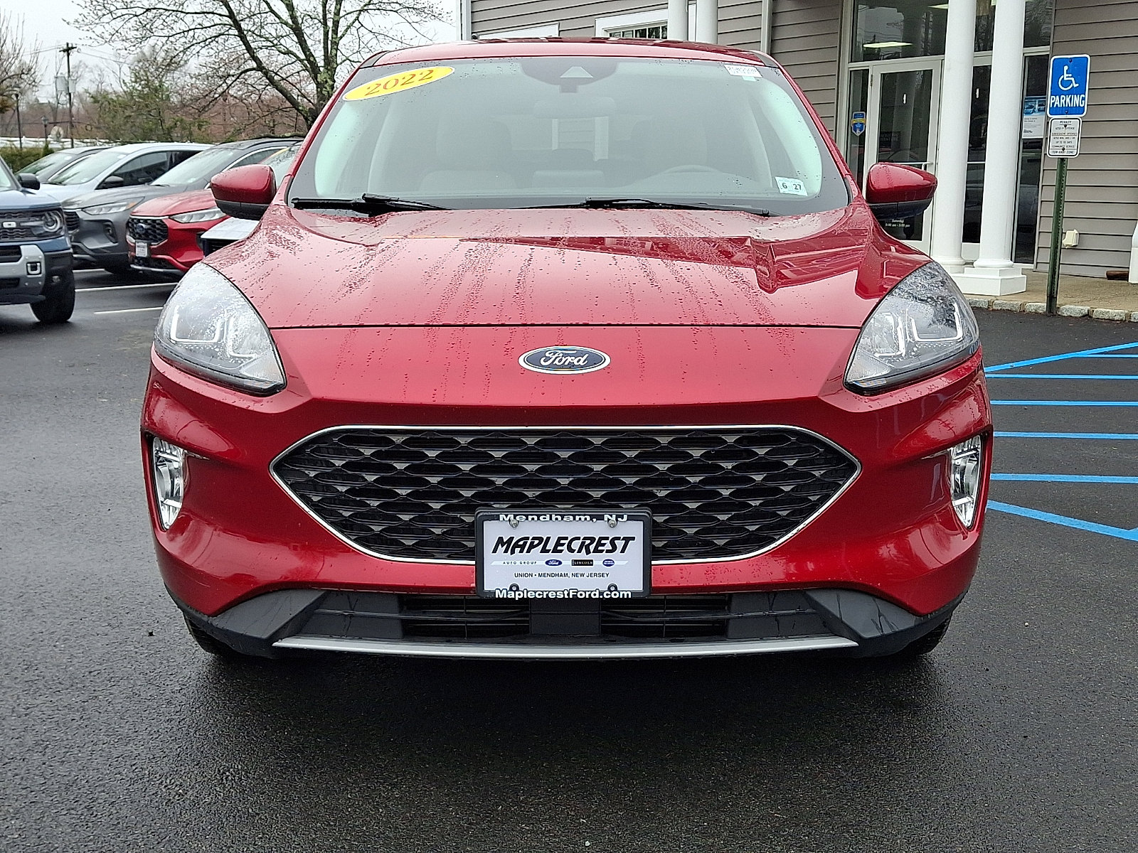 Certified 2022 Ford Escape SEL w/ Technology Package AWD/4WD image 2