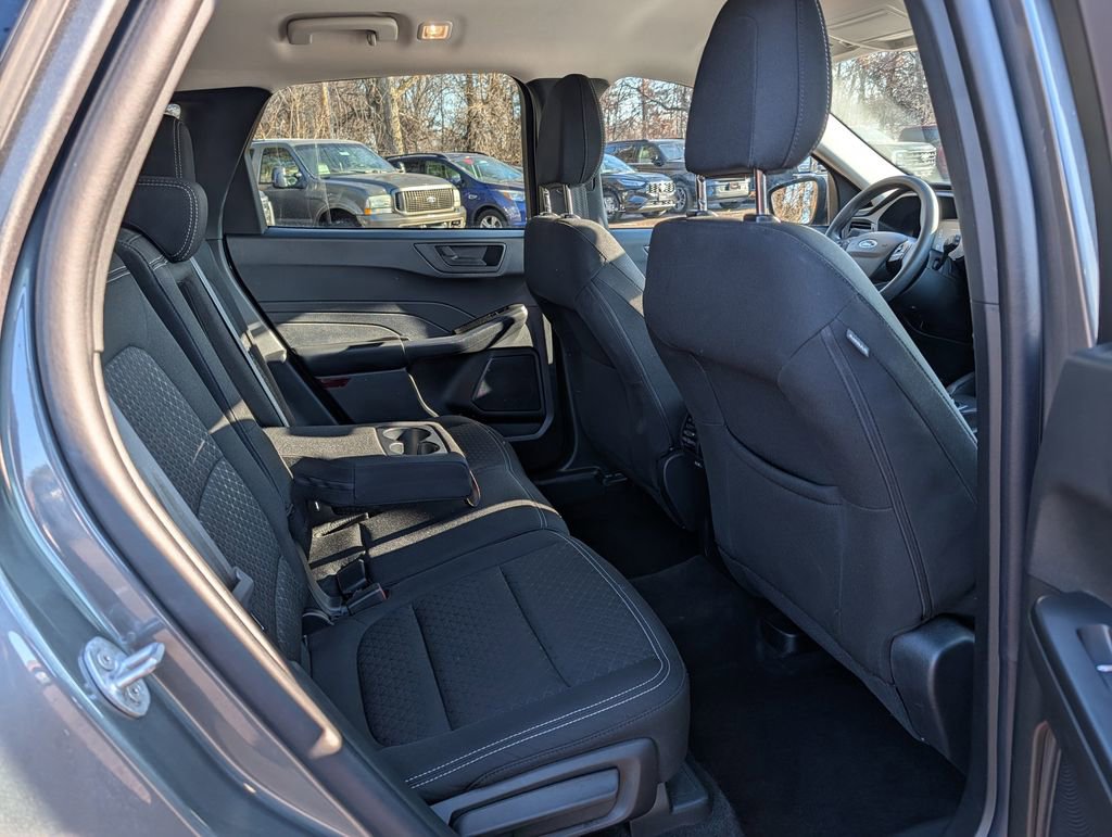 Certified 2025 Ford Escape Active w/ Tech Pack #1 AWD/4WD image 9