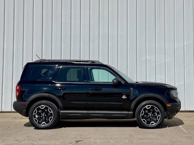 Certified 2025 Ford Bronco Sport Outer Banks w/ Outer Banks Tech Package+ image 2