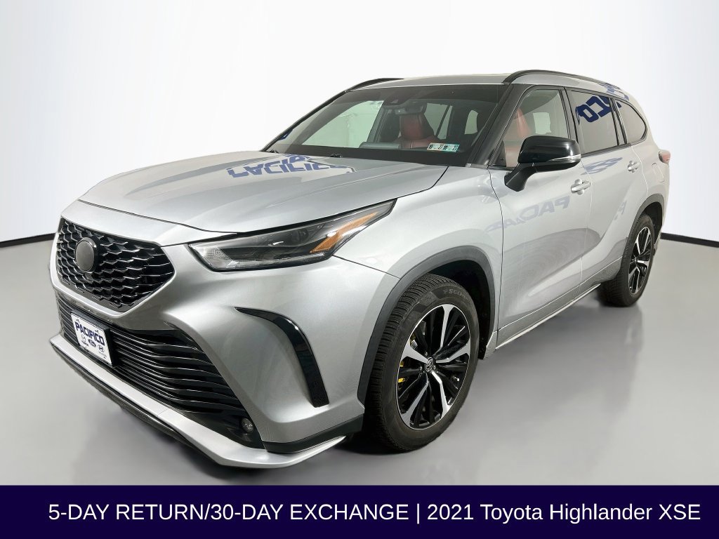 Used 2021 Toyota Highlander XSE AWD/4WD image 4