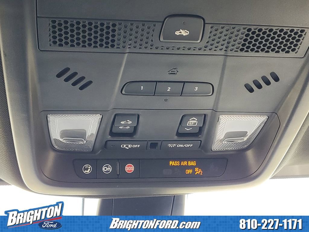 Used 2020 Cadillac XT5 Premium Luxury w/ LPO, Floor Liner Package AWD/4WD image 36