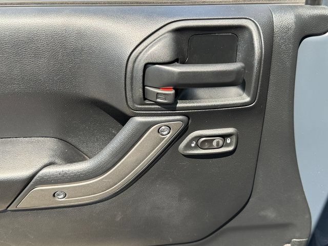 Used 2017 Jeep Wrangler Sport AWD/4WD image 36