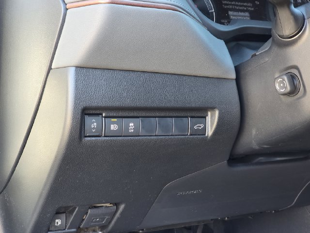 Used 2021 Toyota Venza XLE AWD/4WD image 21