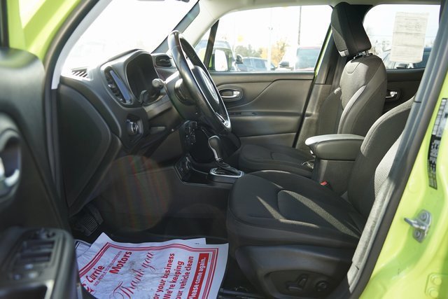Used 2018 Jeep Renegade Altitude image 11