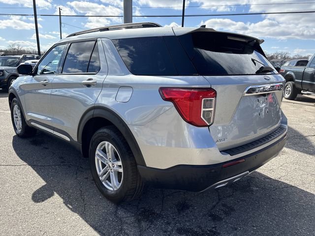 Certified 2024 Ford Explorer XLT w/ Equipment Group 202A image 5
