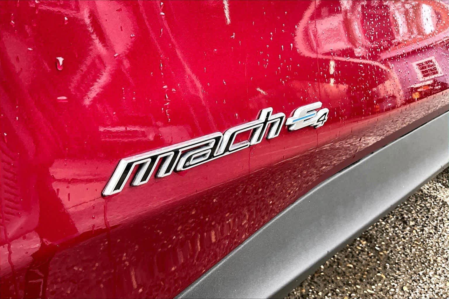 Certified 2025 Ford Mustang Mach-E Select w/ Comfort Package Lite AWD/4WD image 9