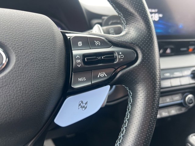 Used 2021 Hyundai Veloster N image 11