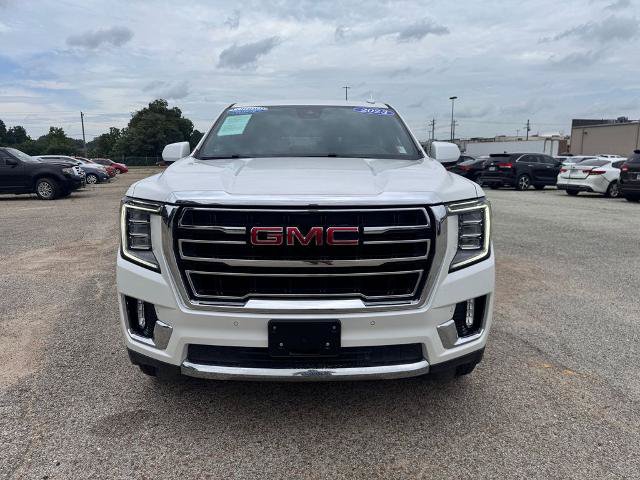 Used 2023 GMC Yukon SLT AWD/4WD image 2