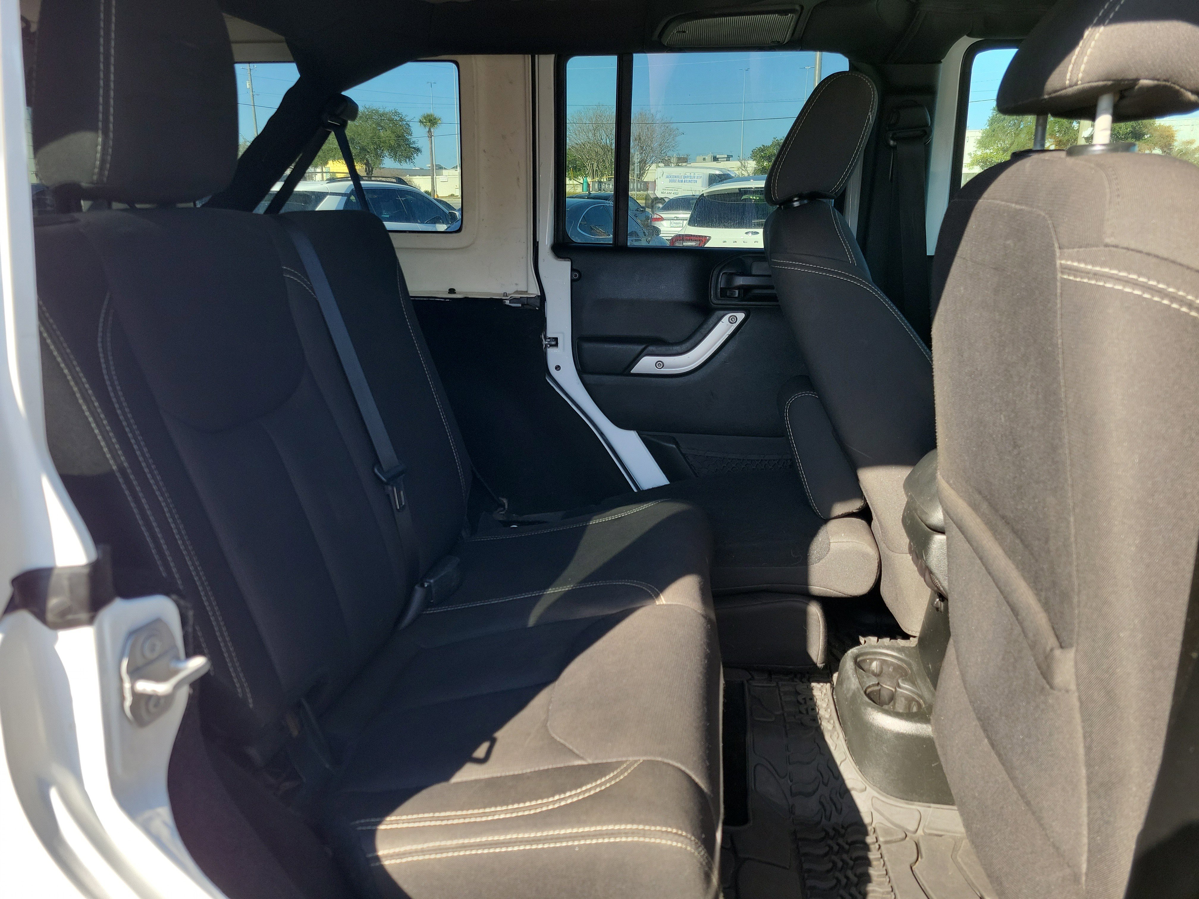 Used 2017 Jeep Wrangler Unlimited Sahara w/ Max Tow Package image 25