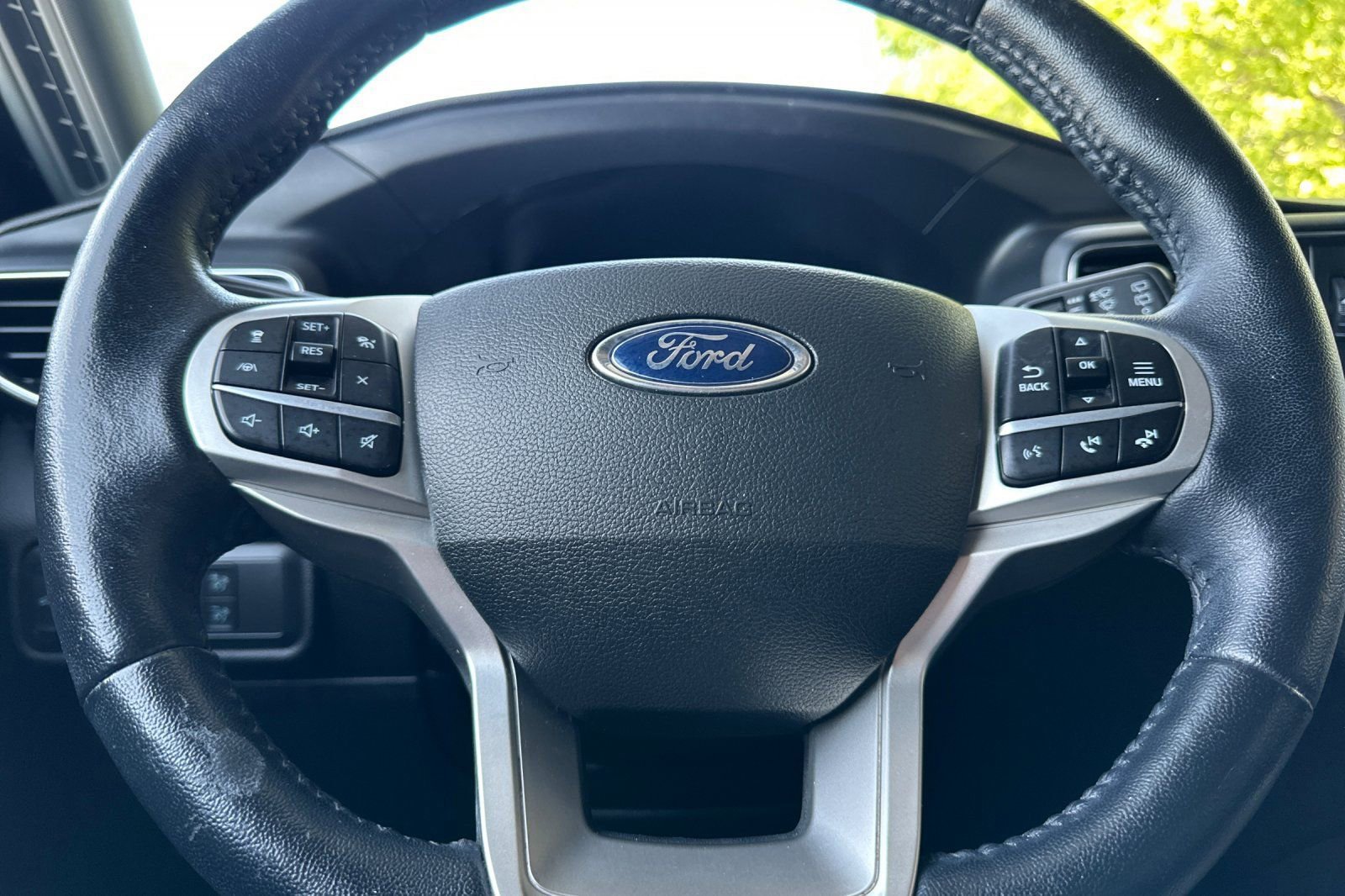 Certified 2022 Ford Explorer XLT w/ Equipment Group 202A image 36