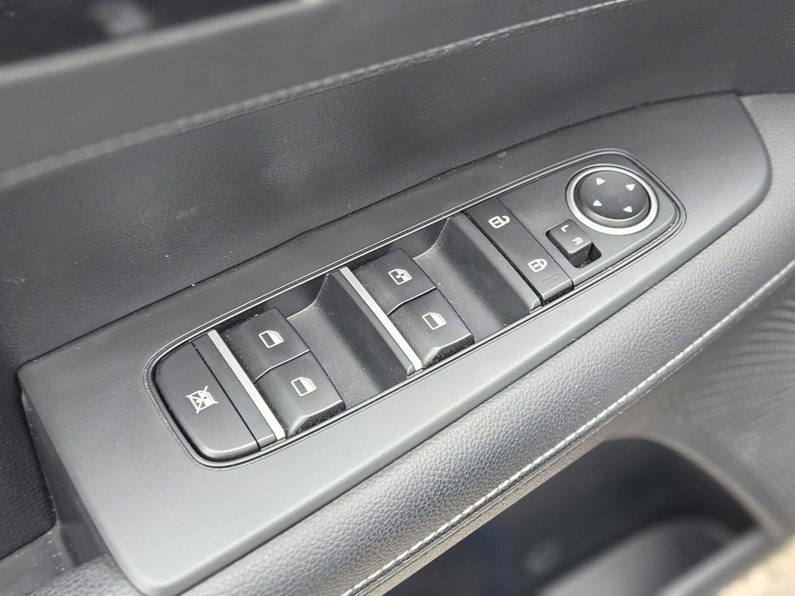 Used 2024 Kia Forte GT-Line image 18