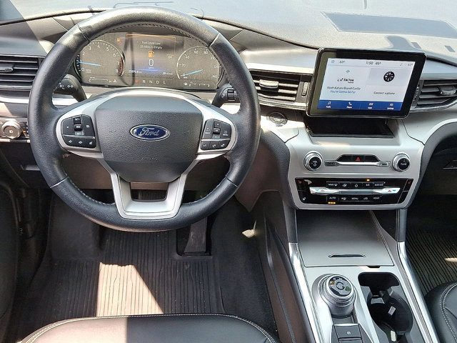 Certified 2022 Ford Explorer XLT w/ Equipment Group 202A image 21