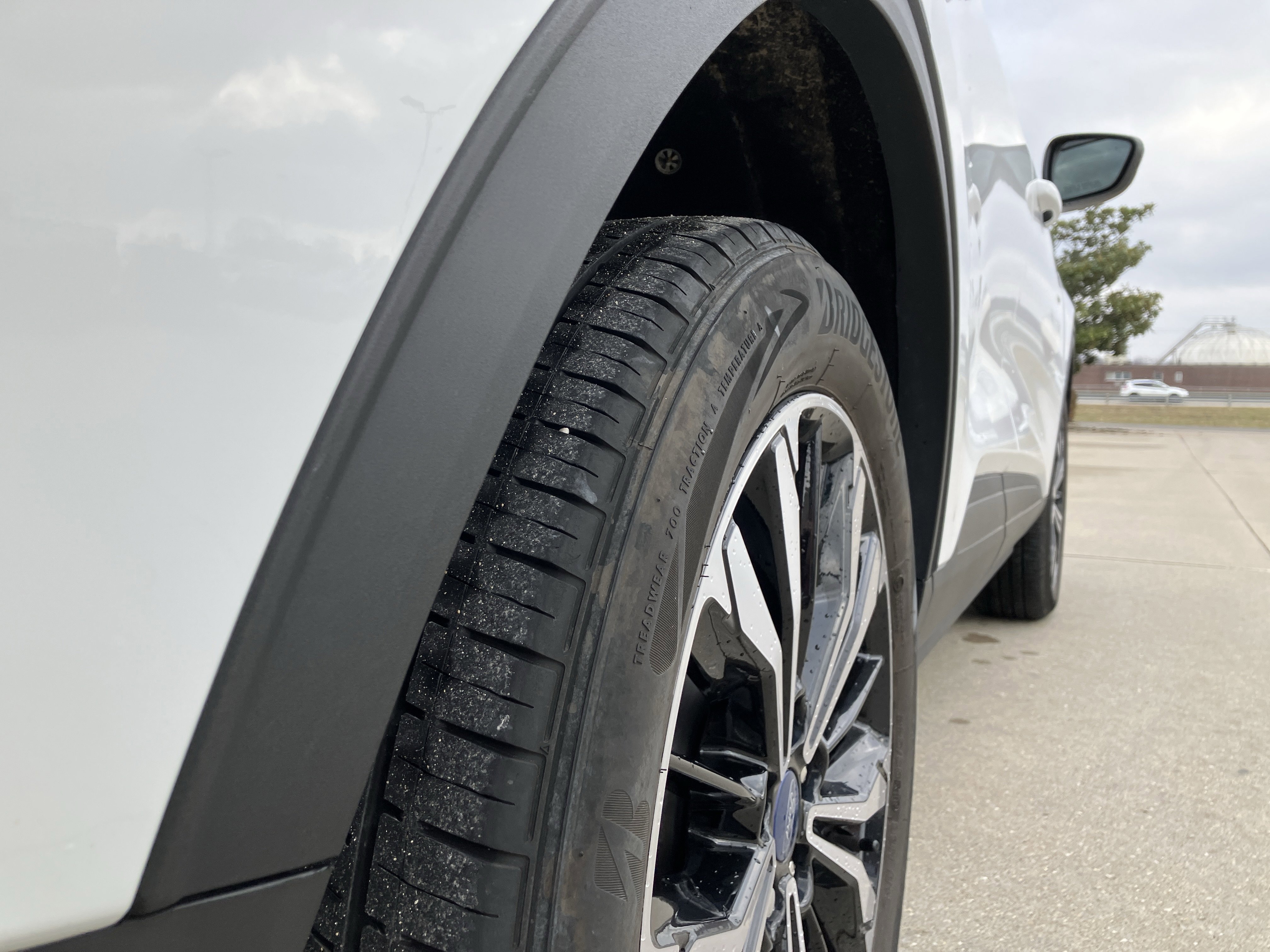 Certified 2022 Ford Escape SE w/ SE Sport Appearance Package image 11