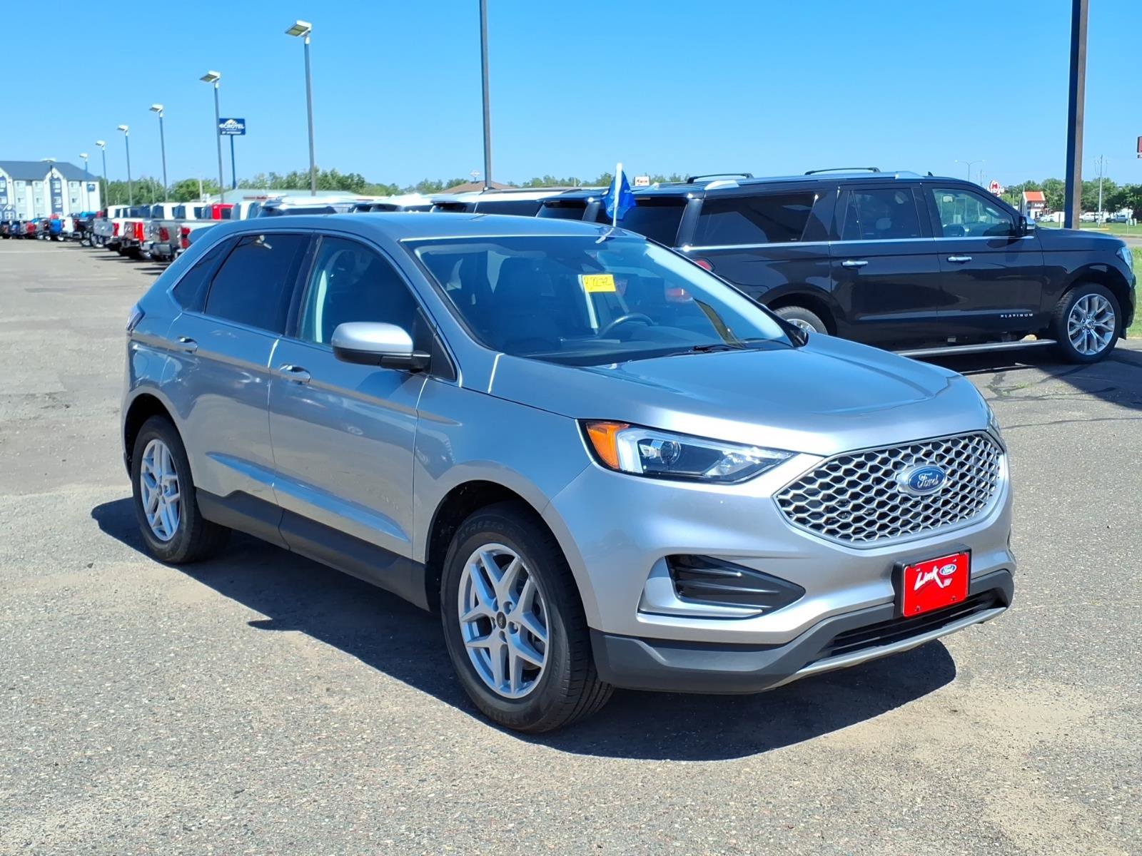 Certified 2024 Ford Edge SEL AWD/4WD image 8