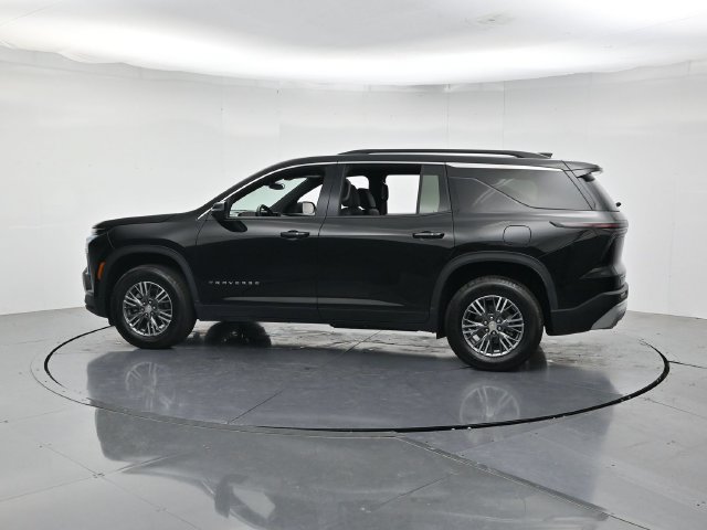 Used 2025 Chevrolet Traverse LT AWD/4WD image 7