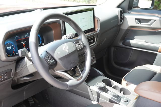 Certified 2025 Ford Bronco Sport Outer Banks w/ Outer Banks Tech Package+ AWD/4WD image 18