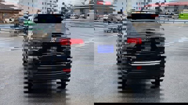 Used 2020 Jeep Grand Cherokee Limited image 8