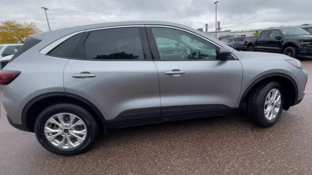 Certified 2023 Ford Escape Active AWD/4WD image 9