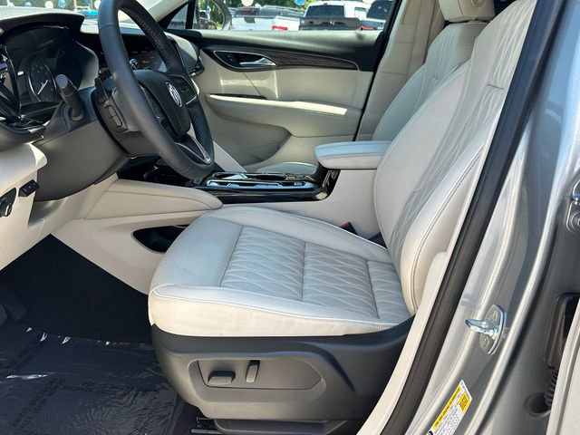 Used 2023 Buick Envision Avenir FWD image 9