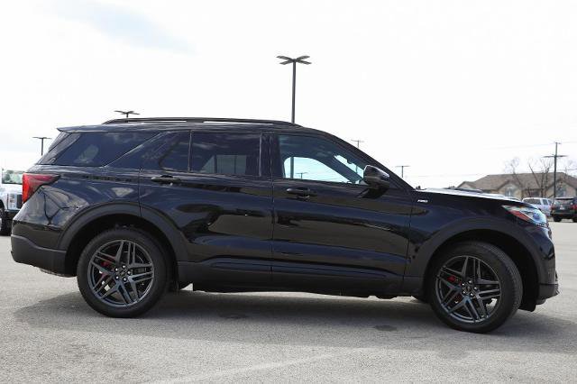 Certified 2025 Ford Explorer ST-Line w/ Premium Package image 2