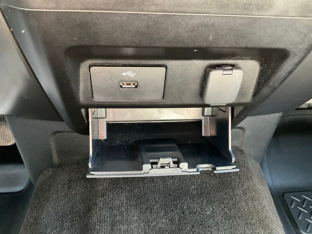 Certified 2018 Ford F150 XLT image 11