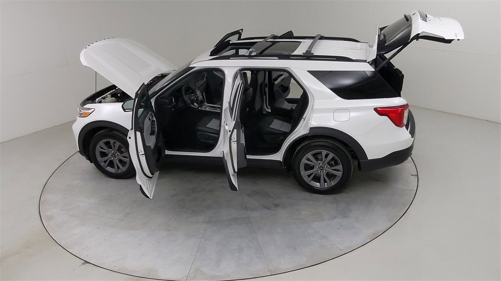 Certified 2023 Ford Explorer XLT w/ Equipment Group 202A image 57
