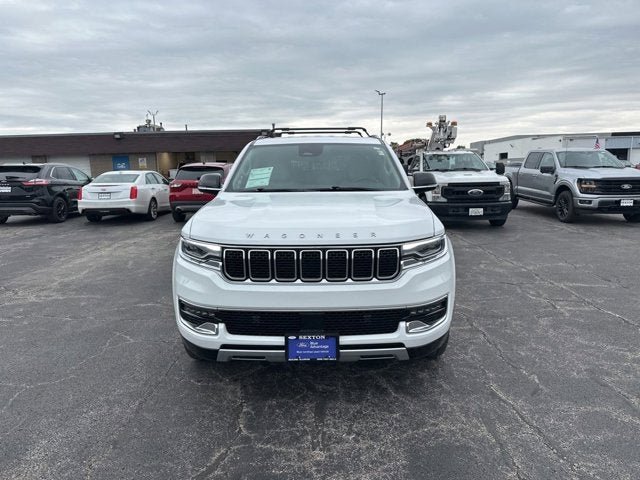 Used 2024 Jeep Wagoneer Series II w/ Flexible Seating Group AWD/4WD image 2