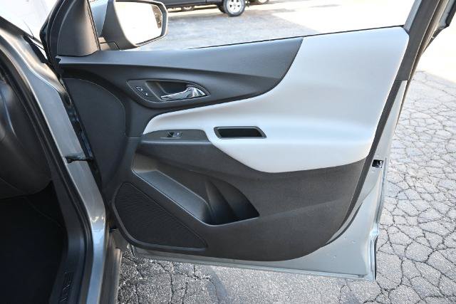 Used 2023 Chevrolet Equinox LT w/ Driver Convenience Package AWD/4WD image 23