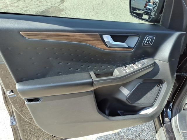 Certified 2020 Ford Escape Titanium image 13