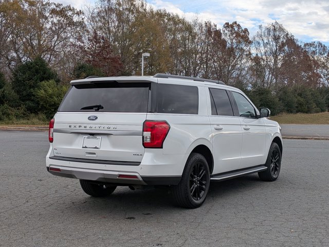 Certified 2022 Ford Expedition Max XLT image 4