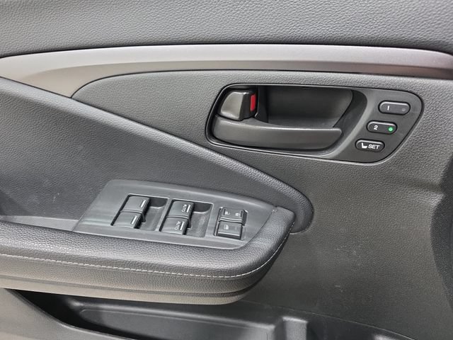 Used 2024 Honda Passport EX-L image 28