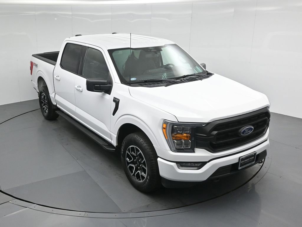 Certified 2022 Ford F150 XLT w/ Equipment Group 302A High image 38